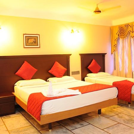Hotel Subam Palni Luaran gambar
